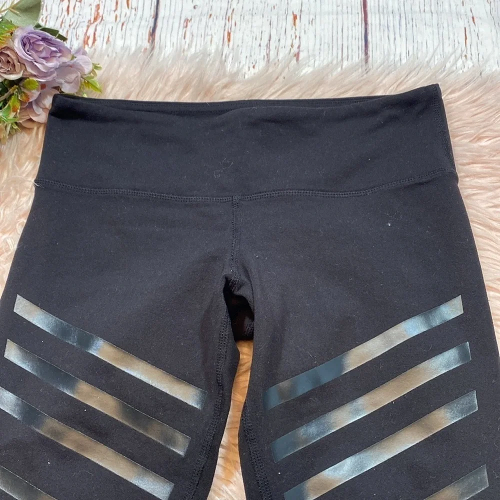Alo Yoga Lineal Airbrush Stripe Black Leggings sz S